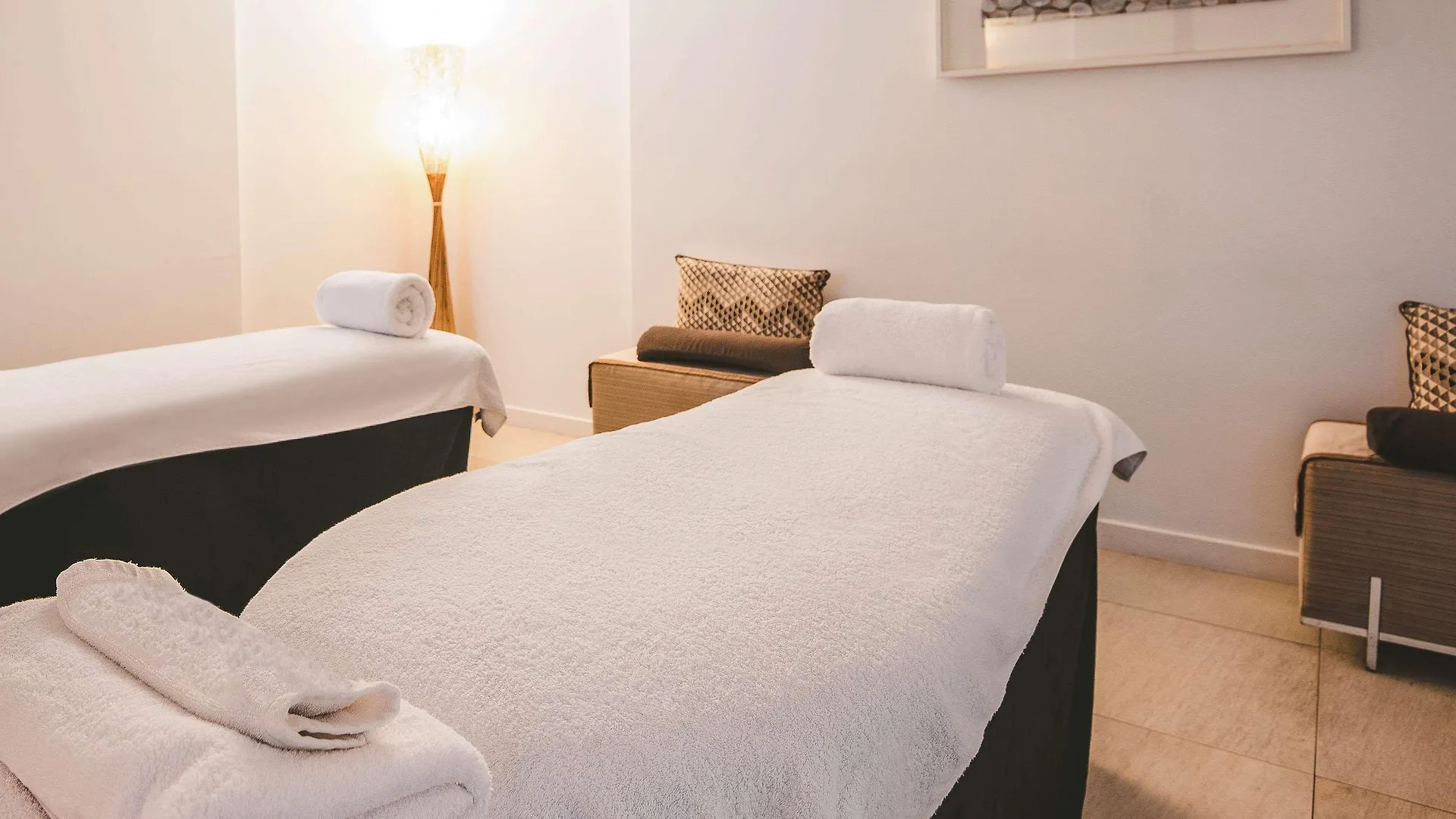 Pullman Port Douglas Sea Temple Resort And Spa 5*,